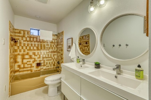 The Spot on the Hilltop image 13