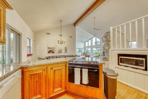 The Spot on the Hilltop image 27